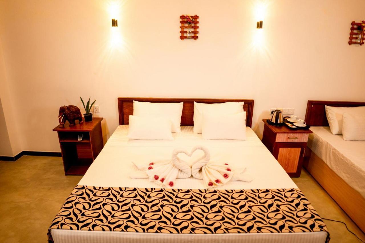 Tevins Place - Unawatuna Extérieur photo